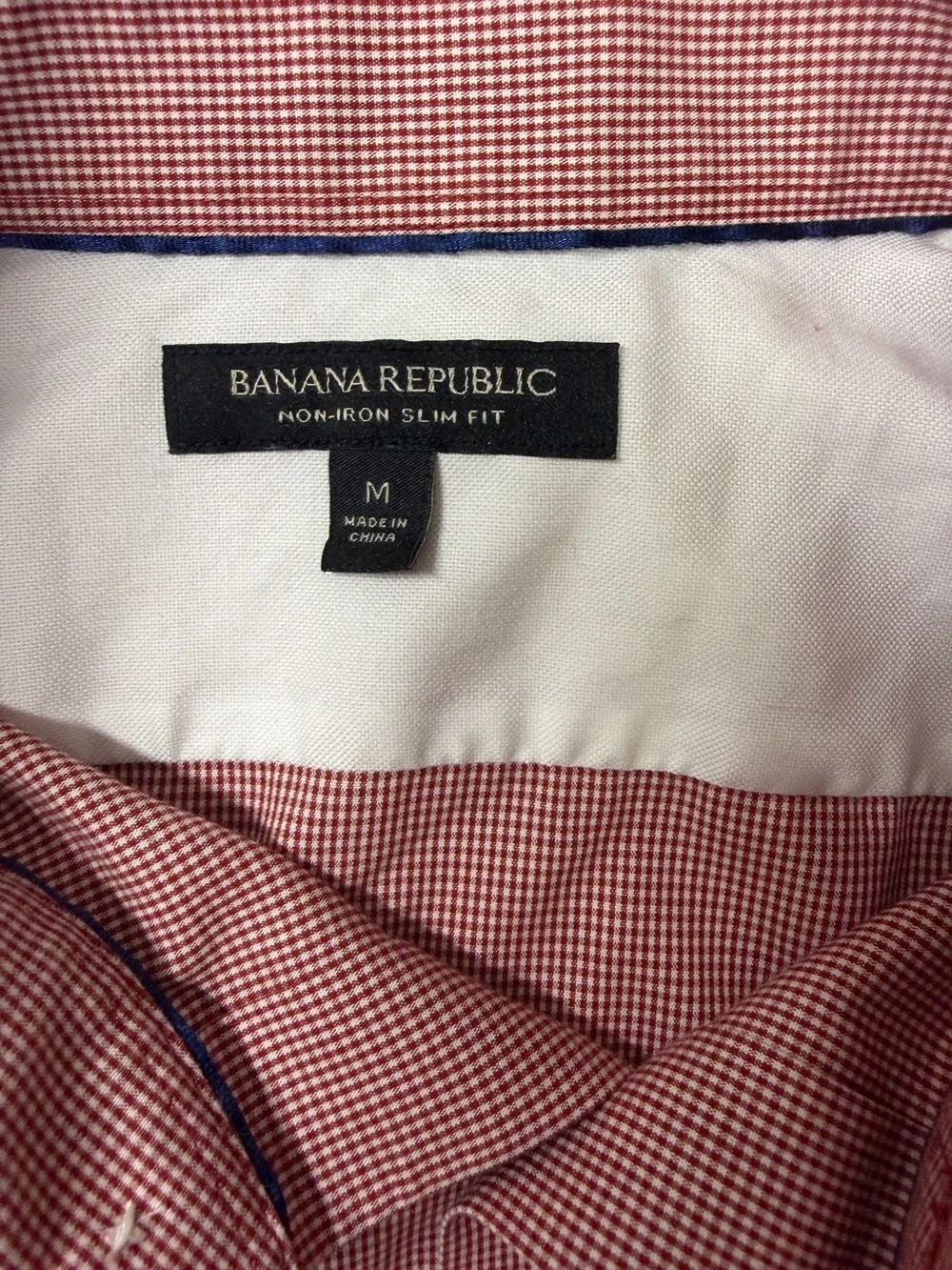Banana Republic Men’s Medium Non-Iron Slim Fit Red Micro Check Dress Shirt